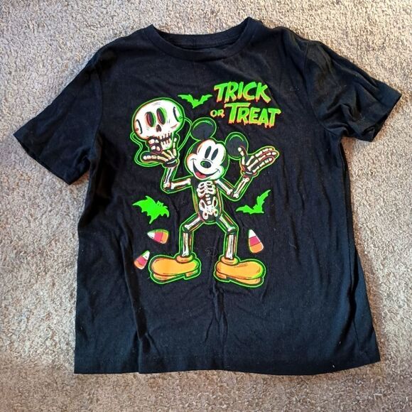 Disney Trick Or Treat Mickey Mouse Skeleton Blk T-Shirt Youth Sz 8 Med PRE-OWNED - Picture 1 of 4